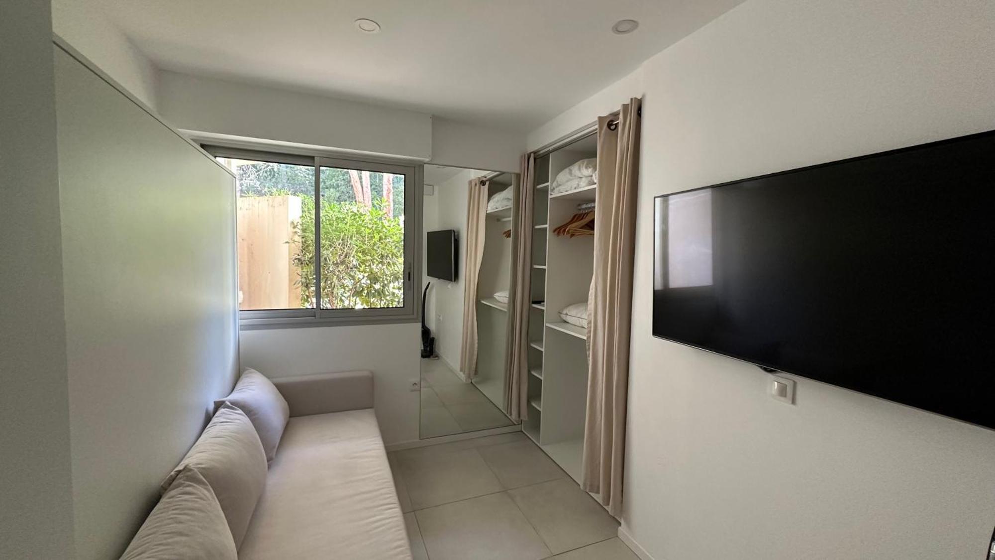 Appartement 2 Chambres Vue Mer Panoramique, Proche Croisette Cannes Vallauris Esterno foto